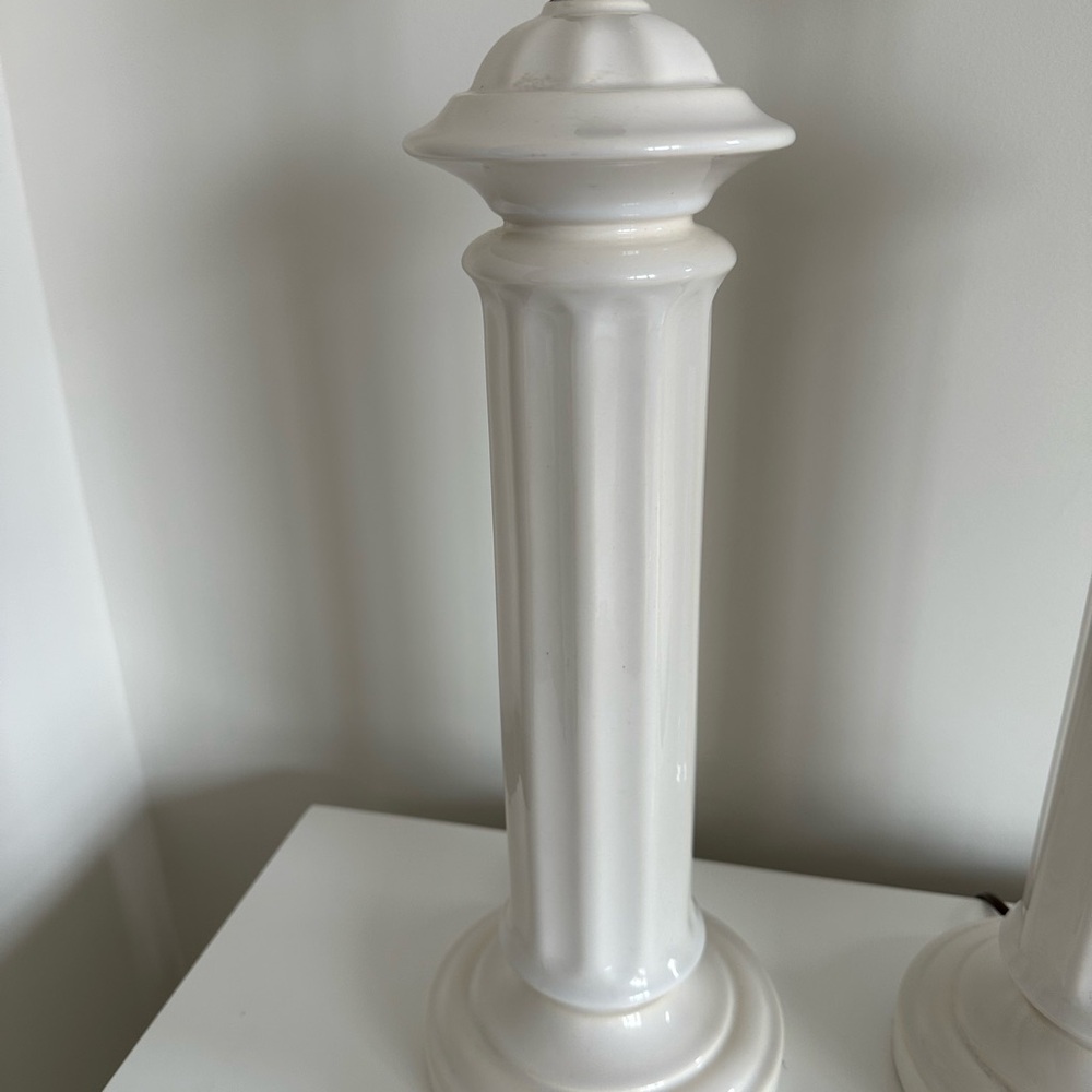 Elegant White Ceramic/Porcelain Column Table Lamps - Picture 3 of 7